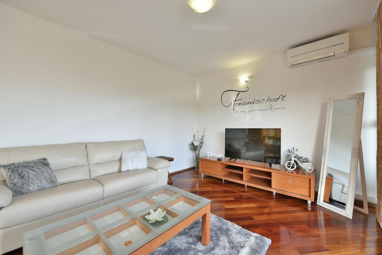 Majpruz Apartment *