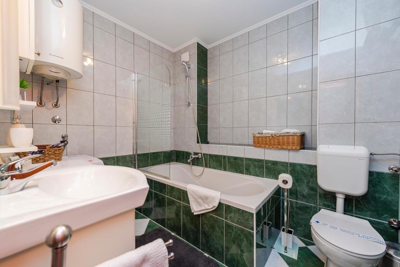 Apartment Majpruz *