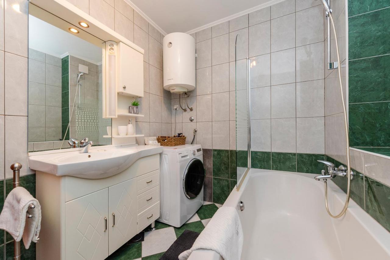 Apartment Majpruz *